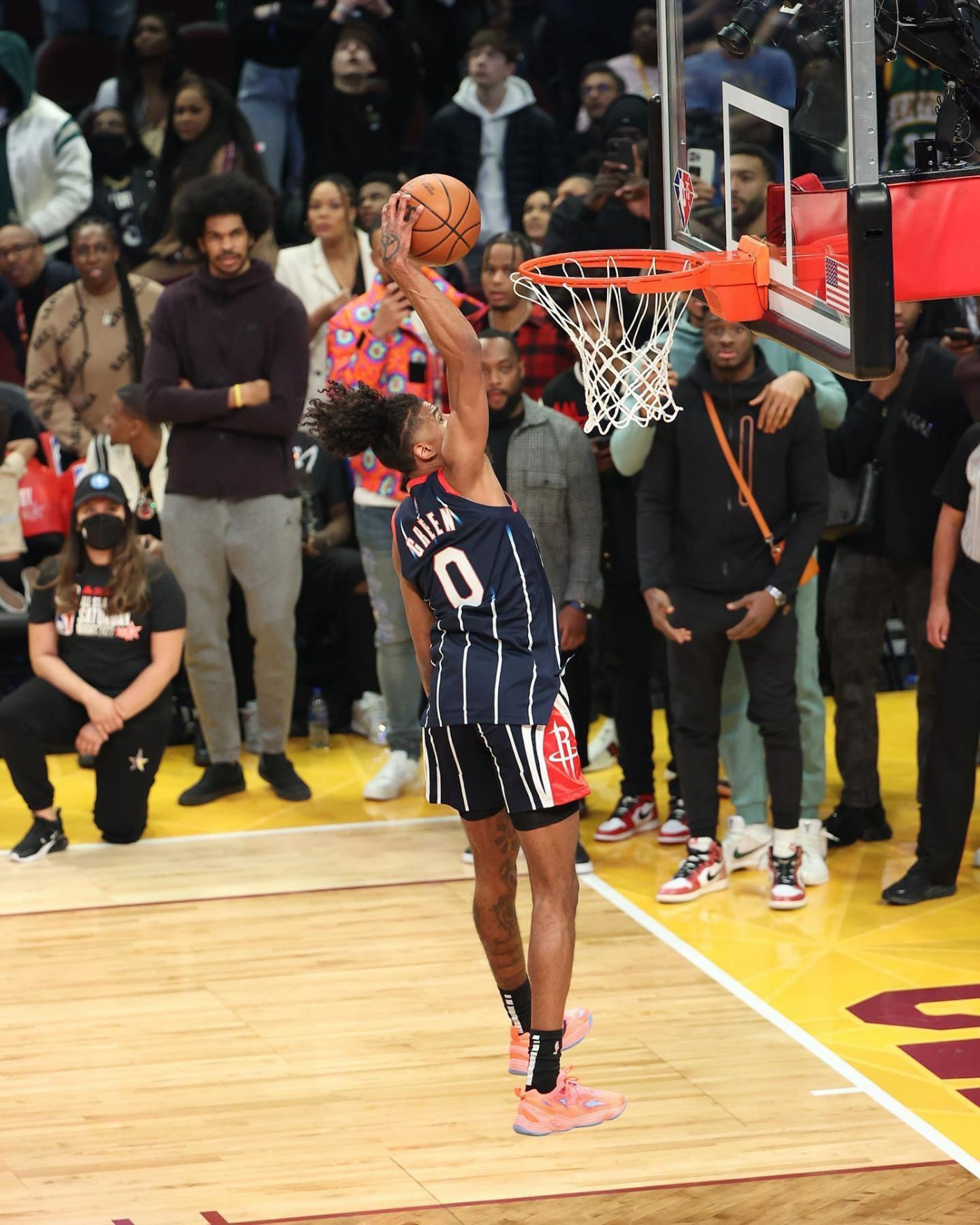 体育中超：大连人1-3武汉三镇 青岛海牛提前三轮保级成功